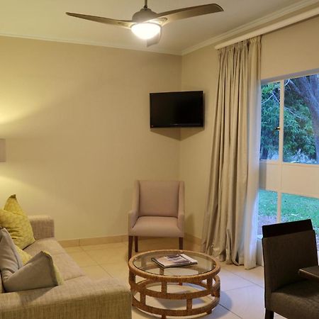 Cresta Sprayview Victoria Falls Exterior foto