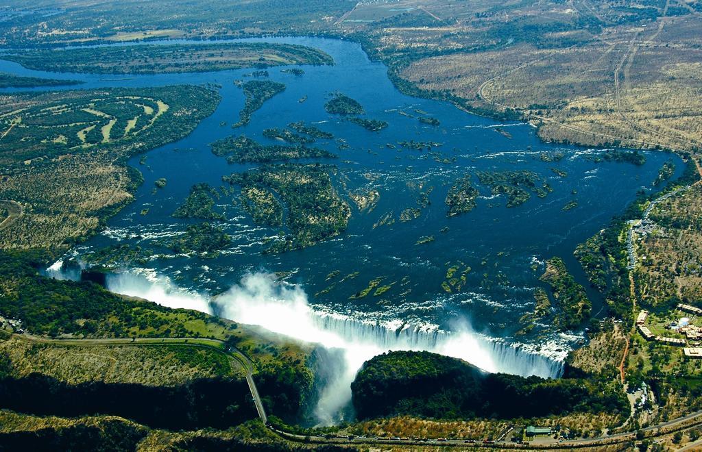Cresta Sprayview Victoria Falls Exterior foto